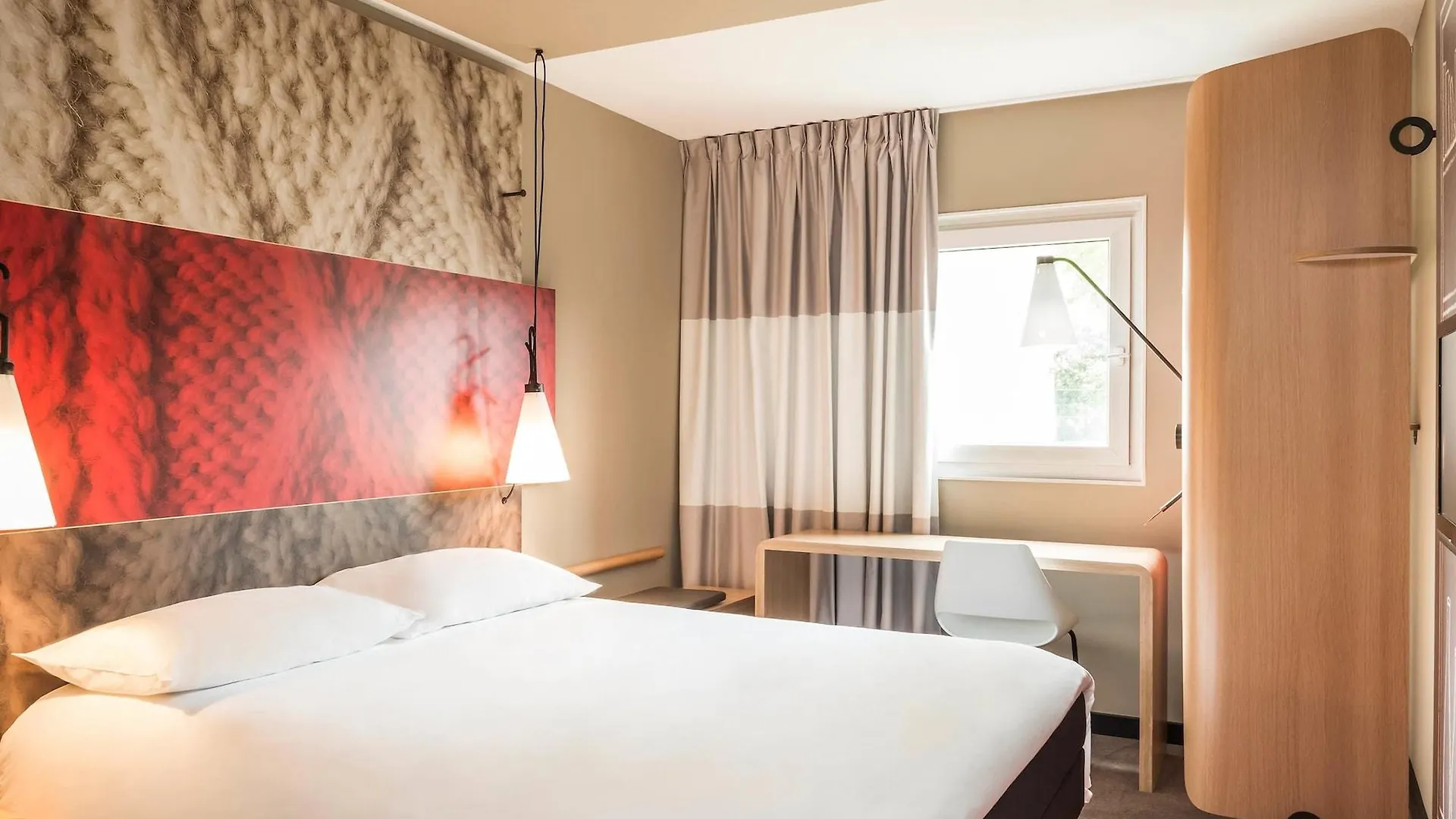 Ibis Bourg En Bresse Hotel